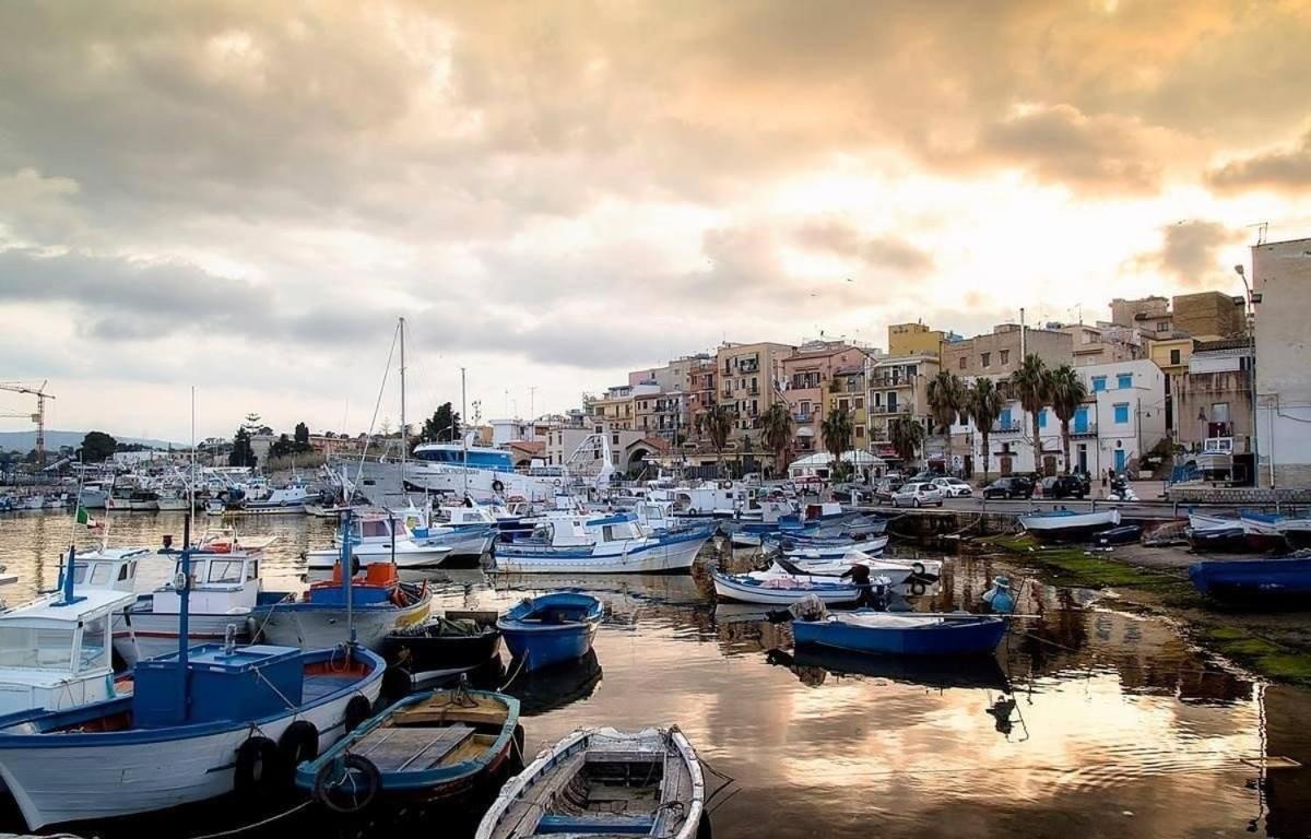 La Casetta Di Maria Lägenhet Santa Flavia Exteriör bild